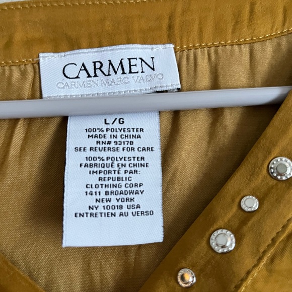 ❌LAST CHANCE❌ Carmen Marc Valvo Mustard Yellow Long‎ Sleeve V Neck blouse large - Picture 3 of 4